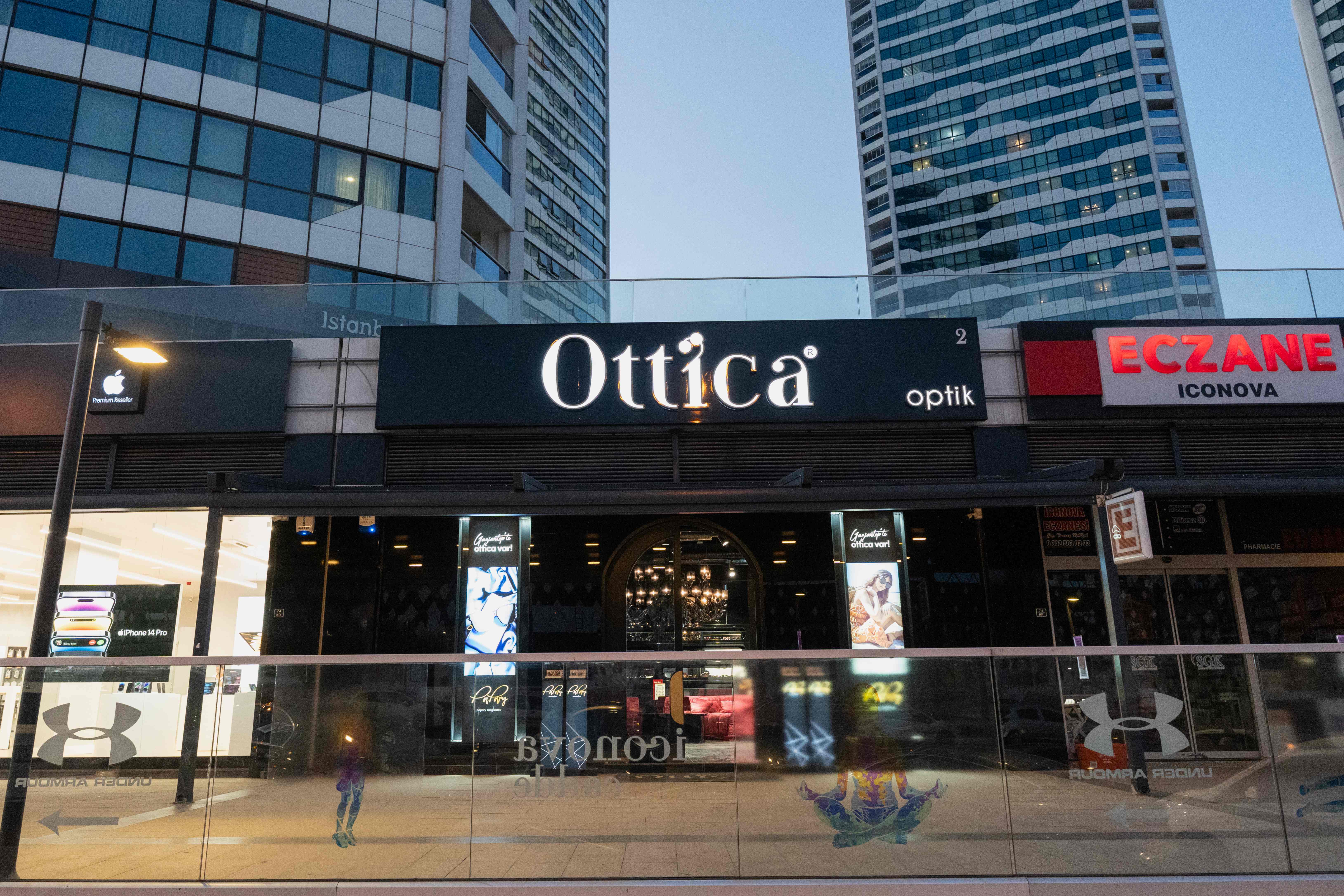 Ottica Optik Iconova Cadde